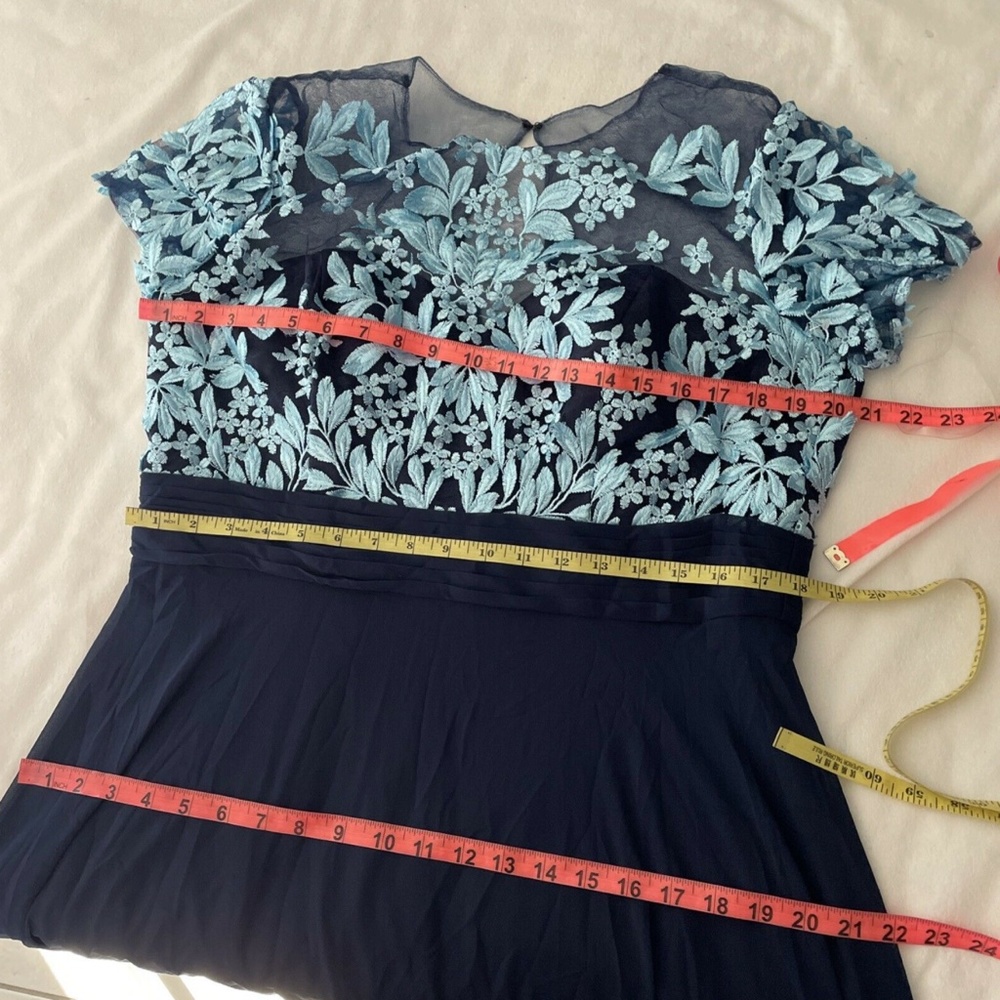 NEW $298 JS Collections Embroidered Illusion Bodice Gown Navy [SZ‎ 16 ] - Picture 3 of 12